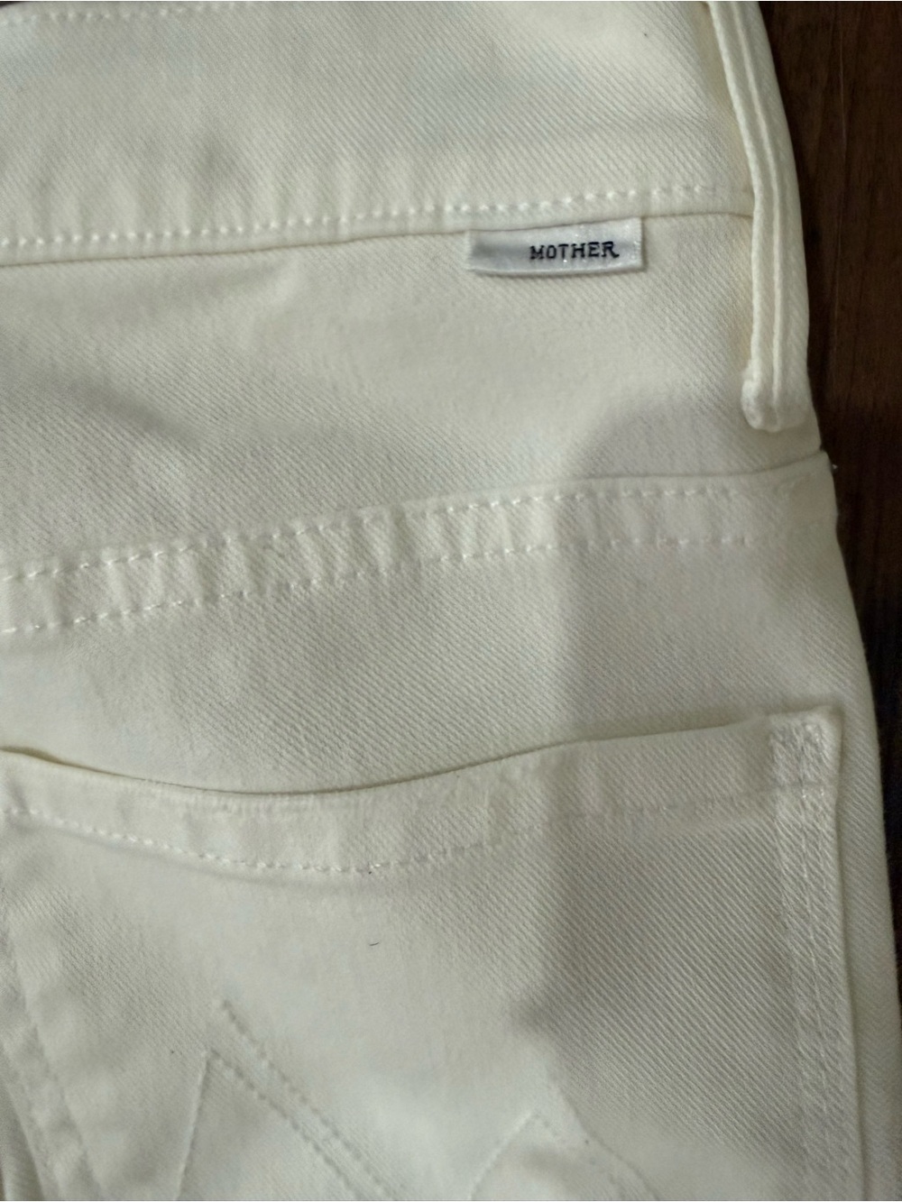MOTHER The Insider Slit Ankle Fray Jeans Women’s Size 26 Glass Slipper White - Picture 4 of 6